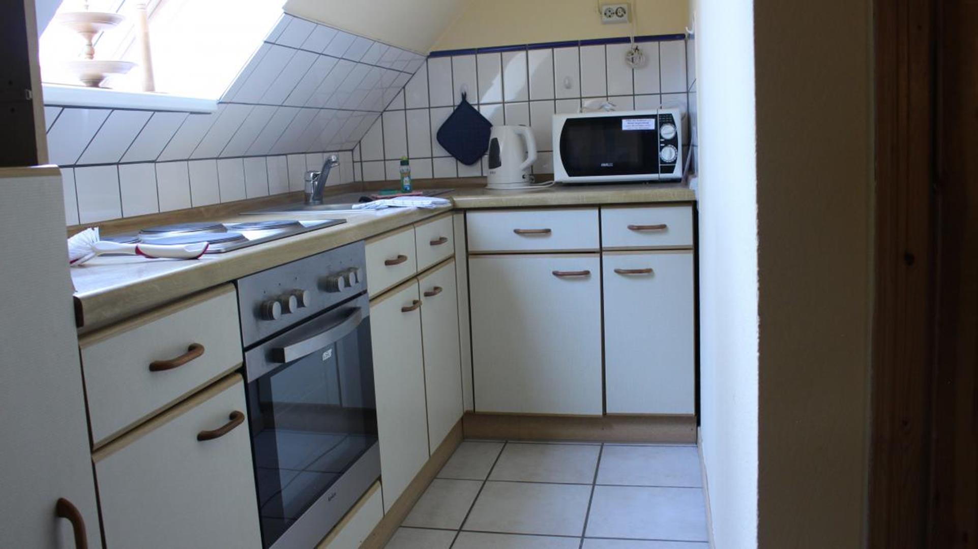 Monteur-Quartier, Uwe und Manuela Strunk GbR., Hauptstraße in Toppenstedt