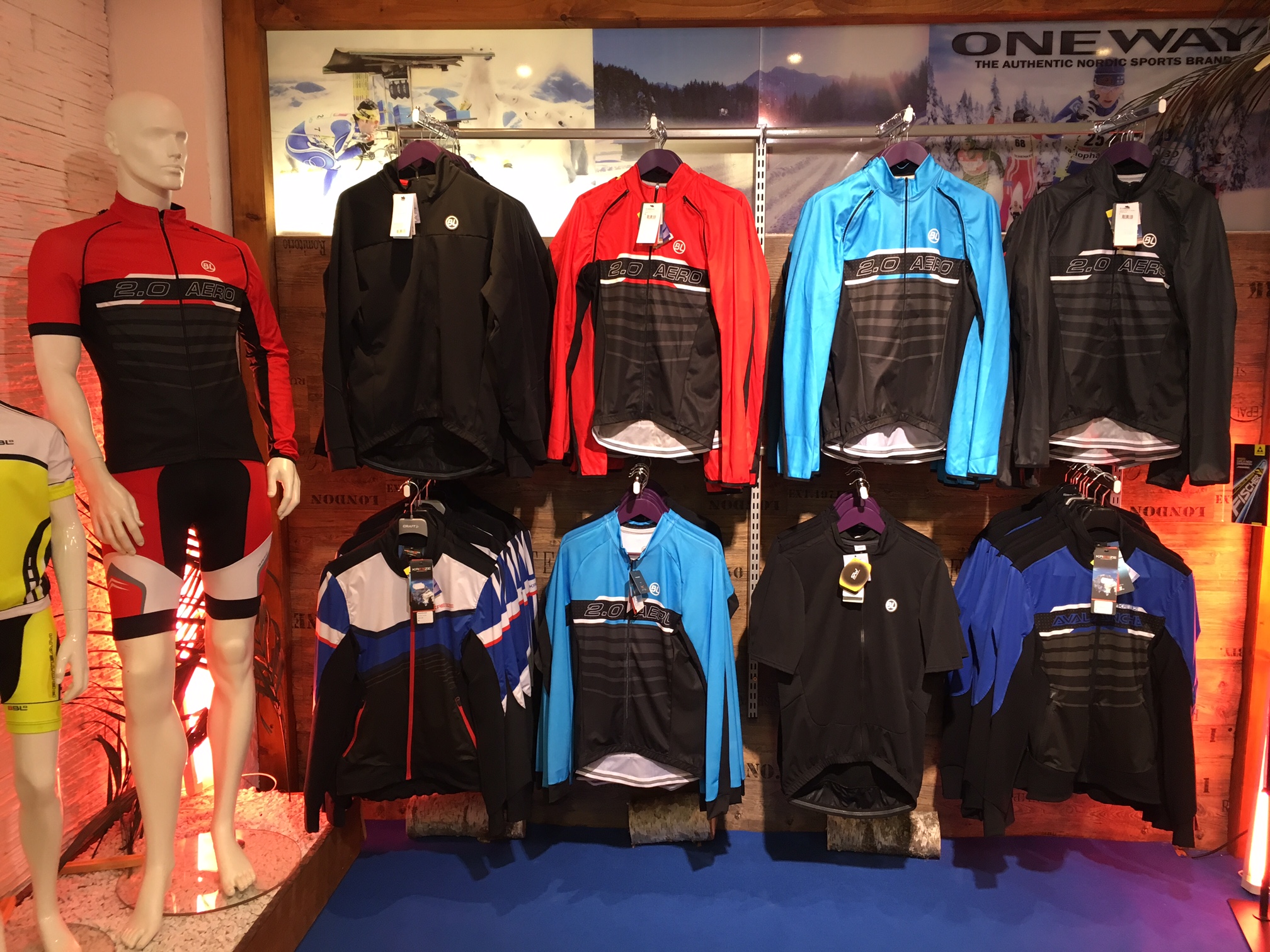 Inlinecenter, Dorfstrasse in Feusisberg