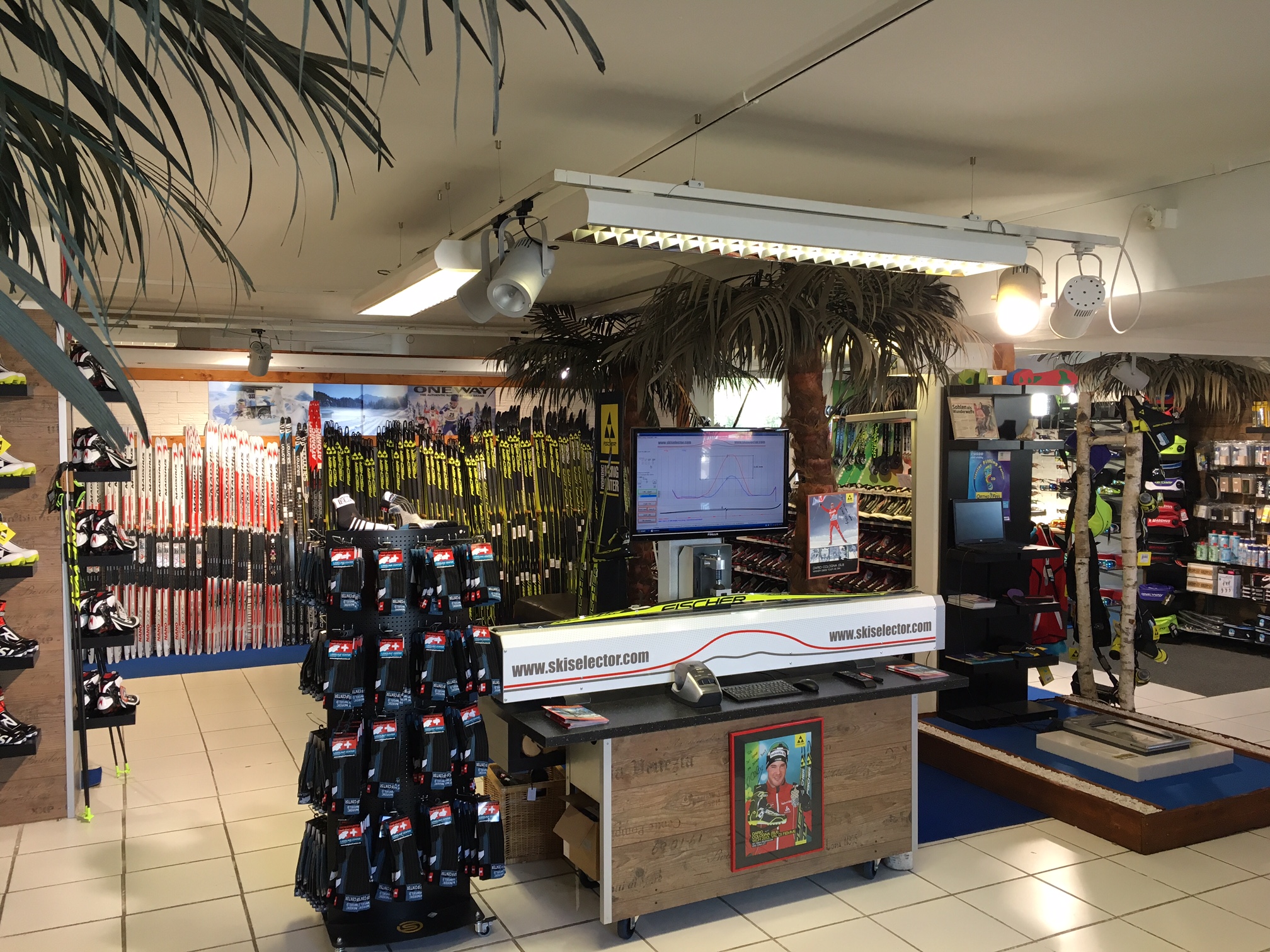 Inlinecenter, Dorfstrasse in Feusisberg