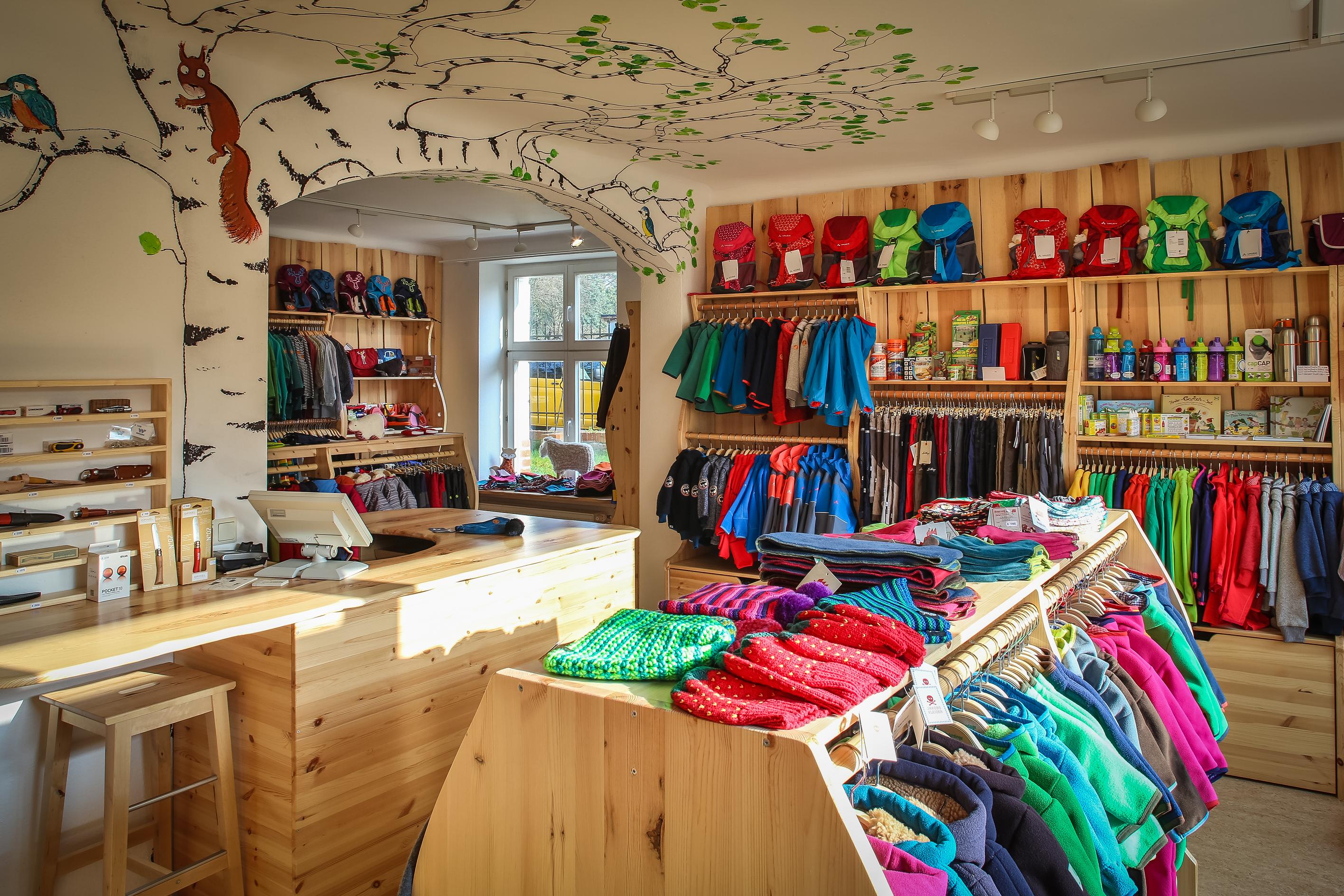 Waldkinderdinge, Löbauer Straße in Herrnhut