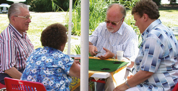 Rosenau AG, Mönchaltorferstrasse in Egg bei Zürich