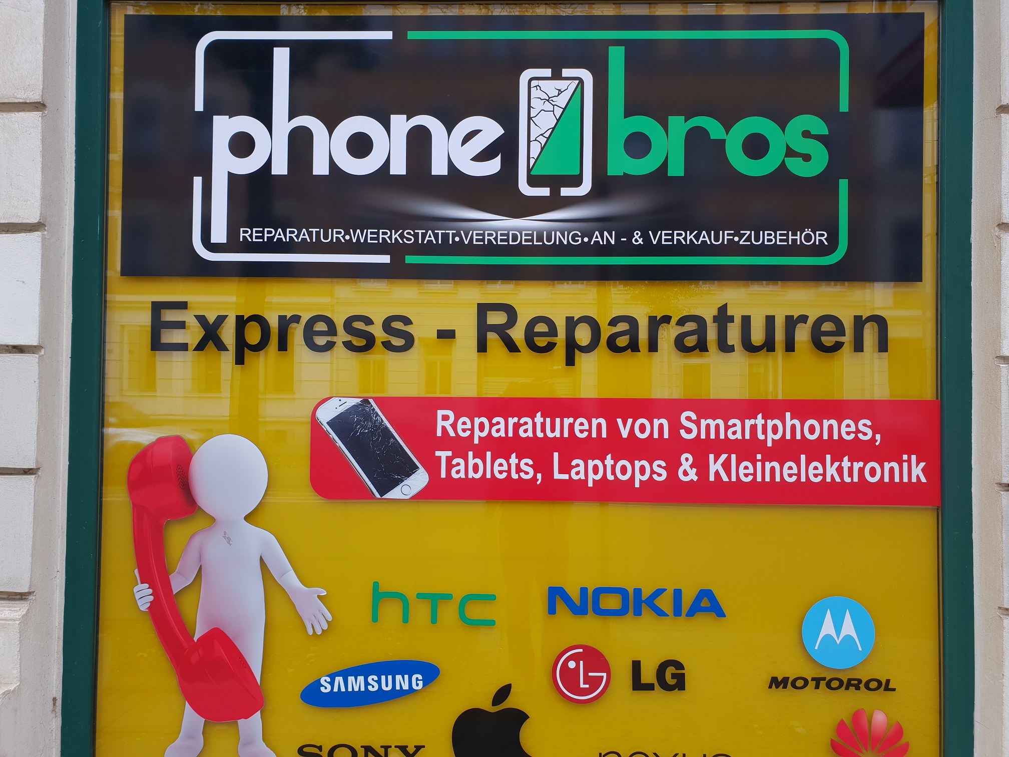 PhoneBros, Mockauer Straße in Leipzig
