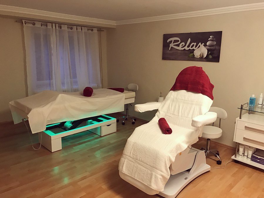 Omorfia Tempel, Brandelweg in Emmendingen