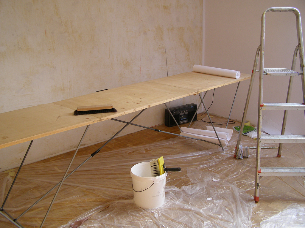 Handwerktech, Alter Postweg, in Neckartenzlingen