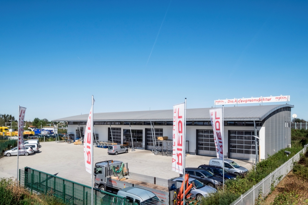 Riedl Aufzugbau GmbH & Co.KG, Sonnenstraße in Feldkirchen