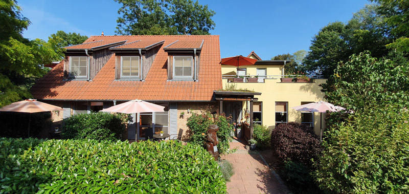 Landhaus Kladow, Parkweg in Crivitz