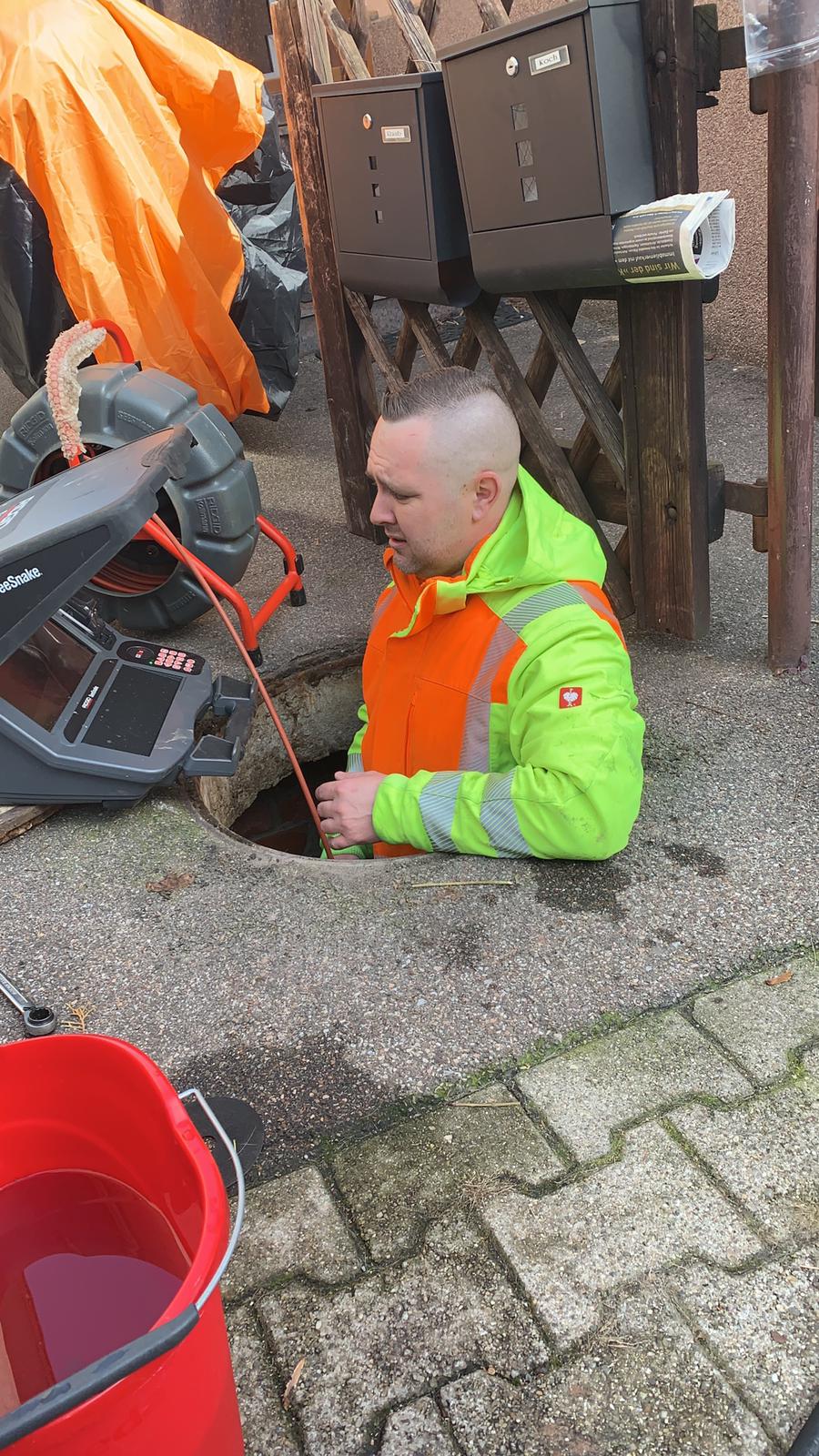 Abfluss Ambulanz - Rohrreinigung & Kanalsanierung, Kolumbusstr. in Sindelfingen