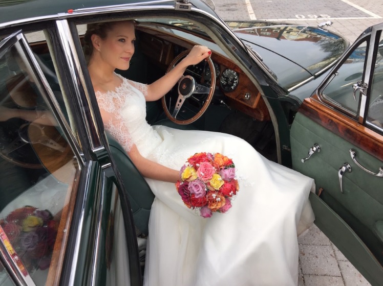 KULTKLASSIKER - Oldtimer mieten in München, Johann-Fichte-Straße in München