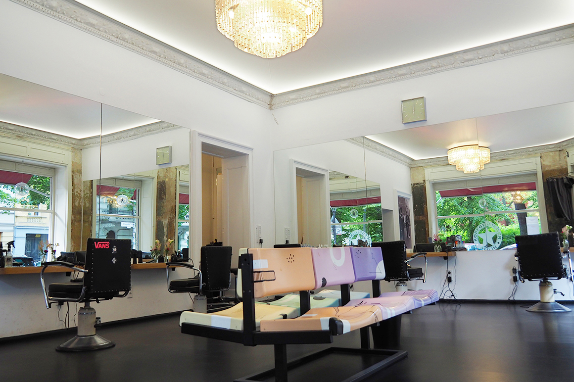 Kopfgeldjäger Friseursalon, Stargarder Str. in Berlin