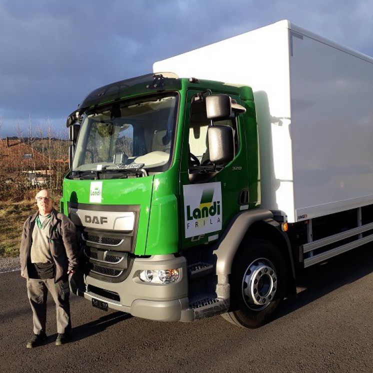 Birrer Nutzfahrzeuge AG, Grossmattstrasse in Sisseln