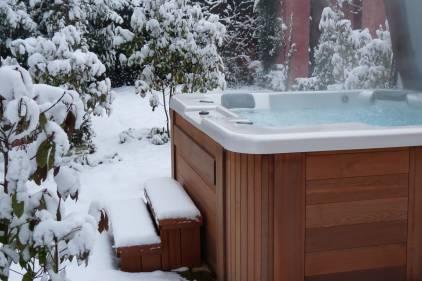 AQUA-NOVA Schwimmbad & Wellness, Solothurnstrasse in Lohn-Ammannsegg