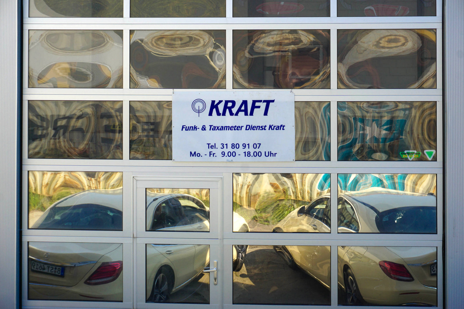 Taxameter Dienst Kraft, Menckenstraße in Berlin