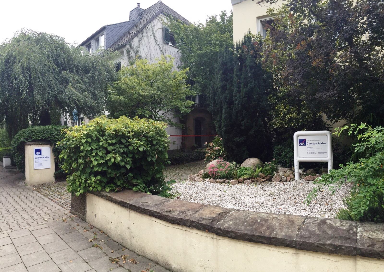 AXA Generalvertretung Carsten Alshut, Volmerswertherstraße in Düsseldorf