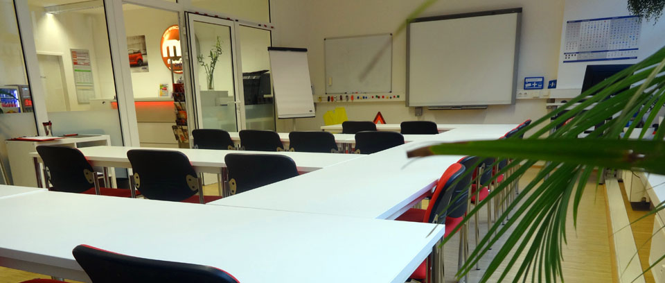 Fahrschule MotoCar, Krebsgasse in Köln