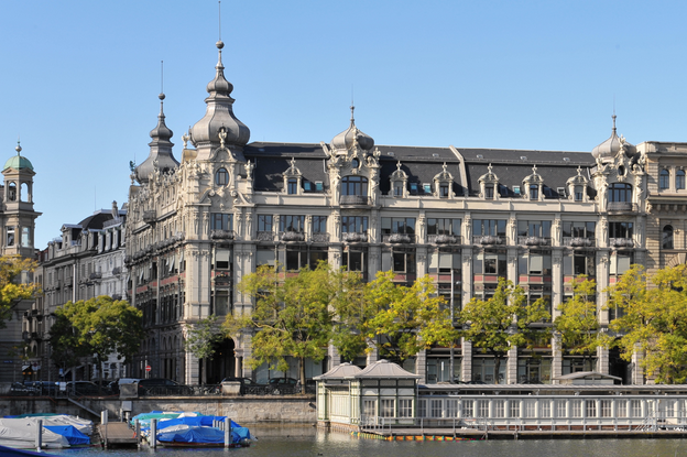 Auktionshaus Ineichen AG, Stadthausquai in Zürich