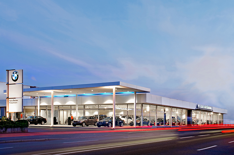 Auto Becker Klausmann, Glockenspitz in Krefeld