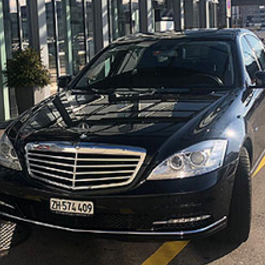 Elsener's Fahrdienst AG, Thurgauerstrasse in Opfikon