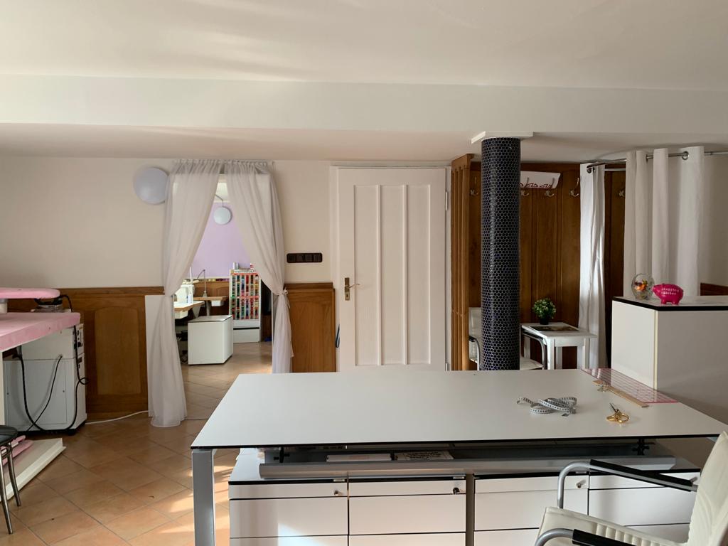 MOGIs Schneiderei, Aiblinger Straße in Aßling