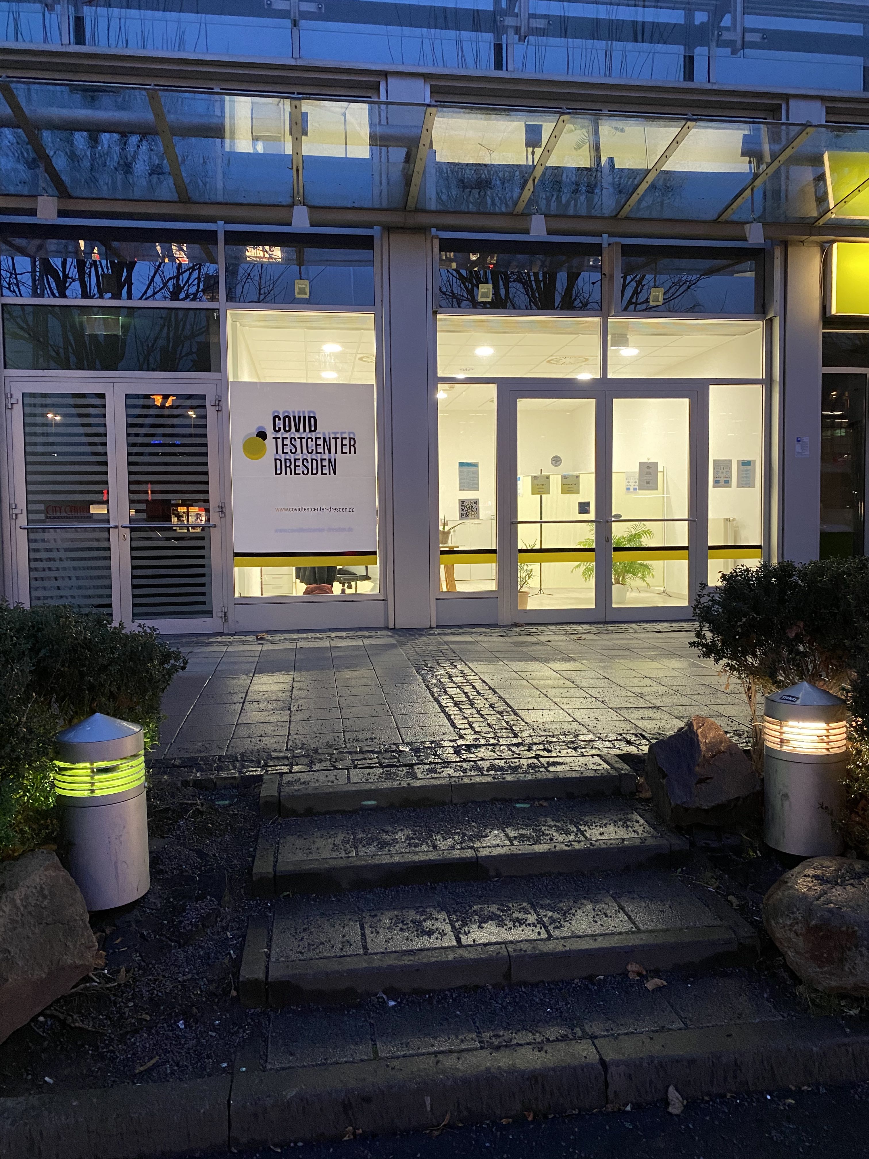 Covid Testcenter Dresden, Friedrich-List-Platz in Dresden