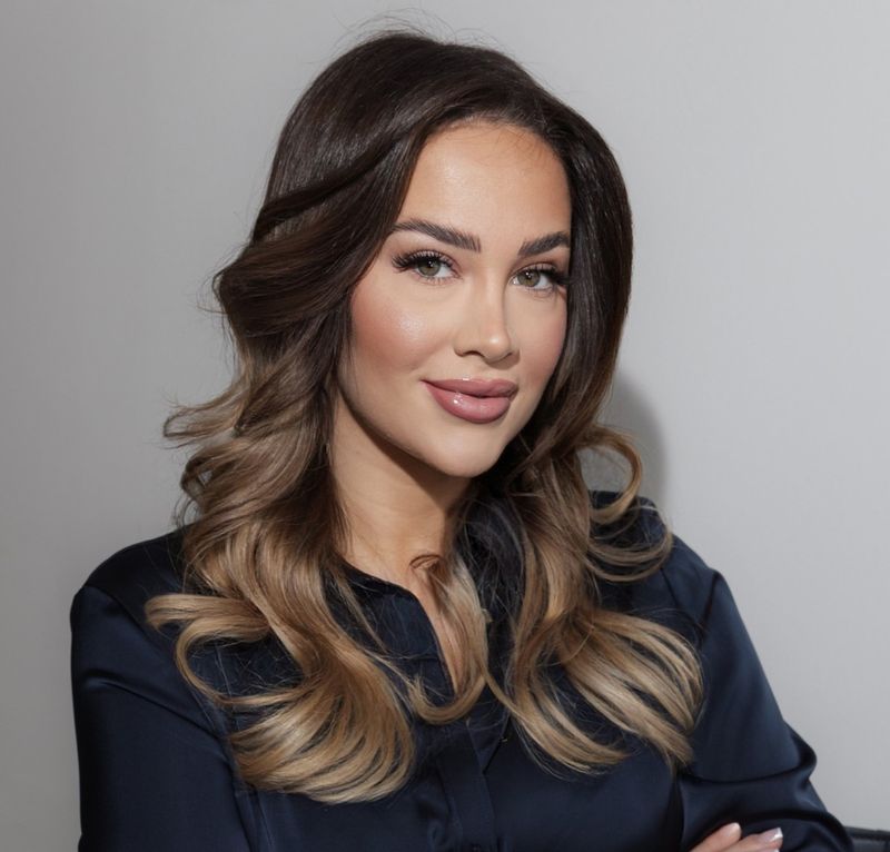 Deutsche Bank Immobilien Jovana Todorovic, selbstständige Immobilienberaterin, Fuggerstraße in Augsburg