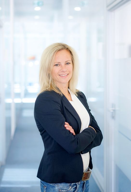 Deutsche Bank Immobilien Laura Brosius, selbstständige Immobilienberaterin, Nollendorfer Straße in Jena