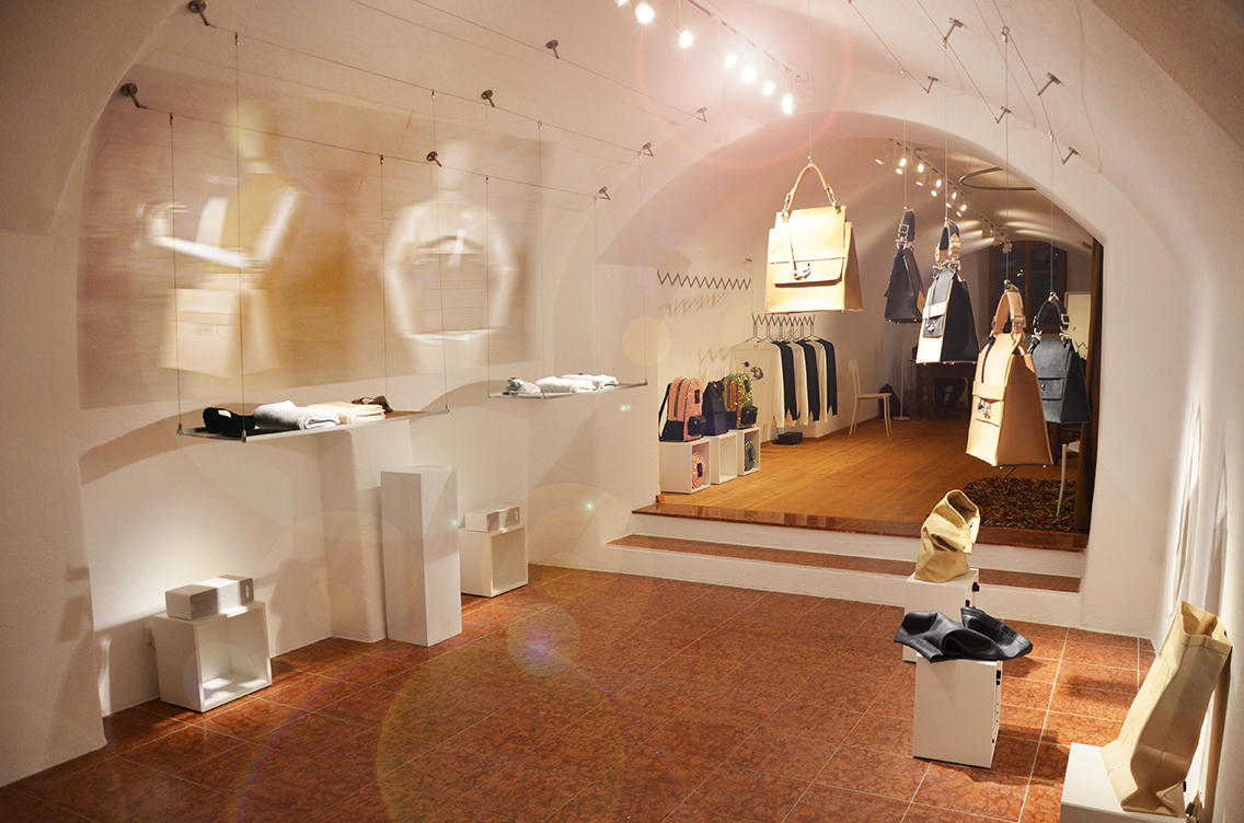 [ RUIZ ] Modedesign, Große Messergasse in Passau