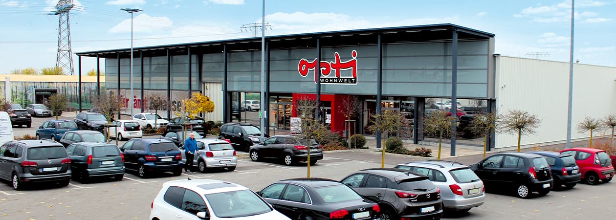 Opti-Wohnwelt Neubrandenburg, Friedrich-Schott-Straße in Neubrandenburg