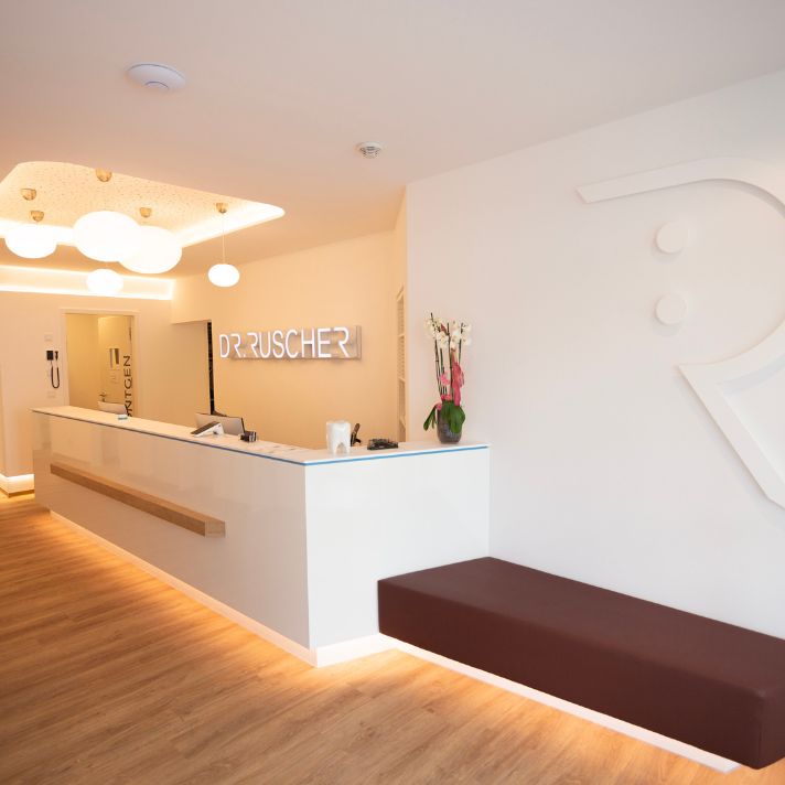 Zahnarztpraxis Dr. Ruscher, Hauptstraße in Rodgau