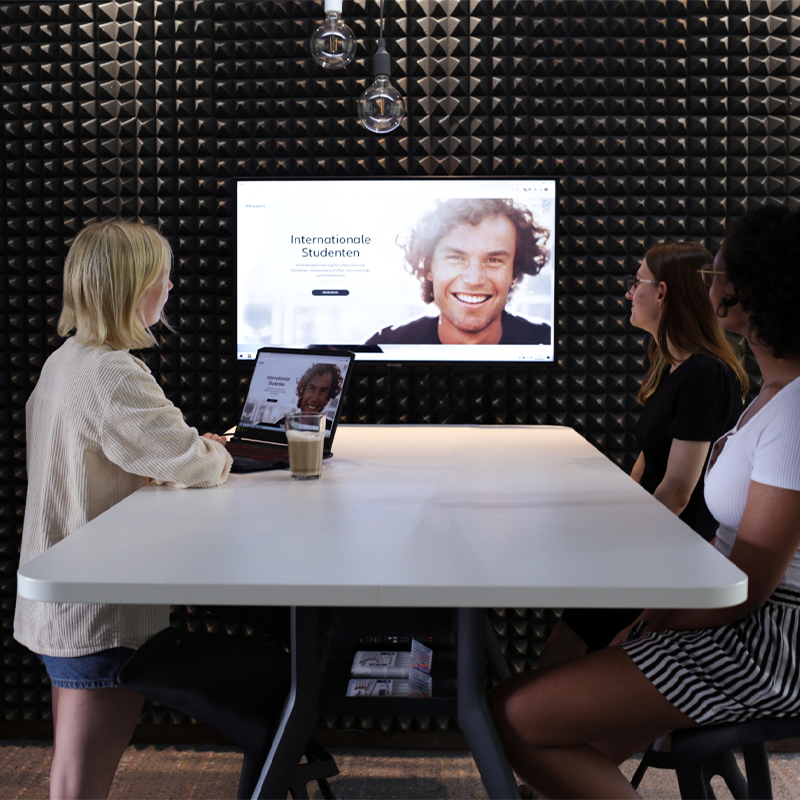 fulminant, Theodor-Heuss-Straße in Stuttgart