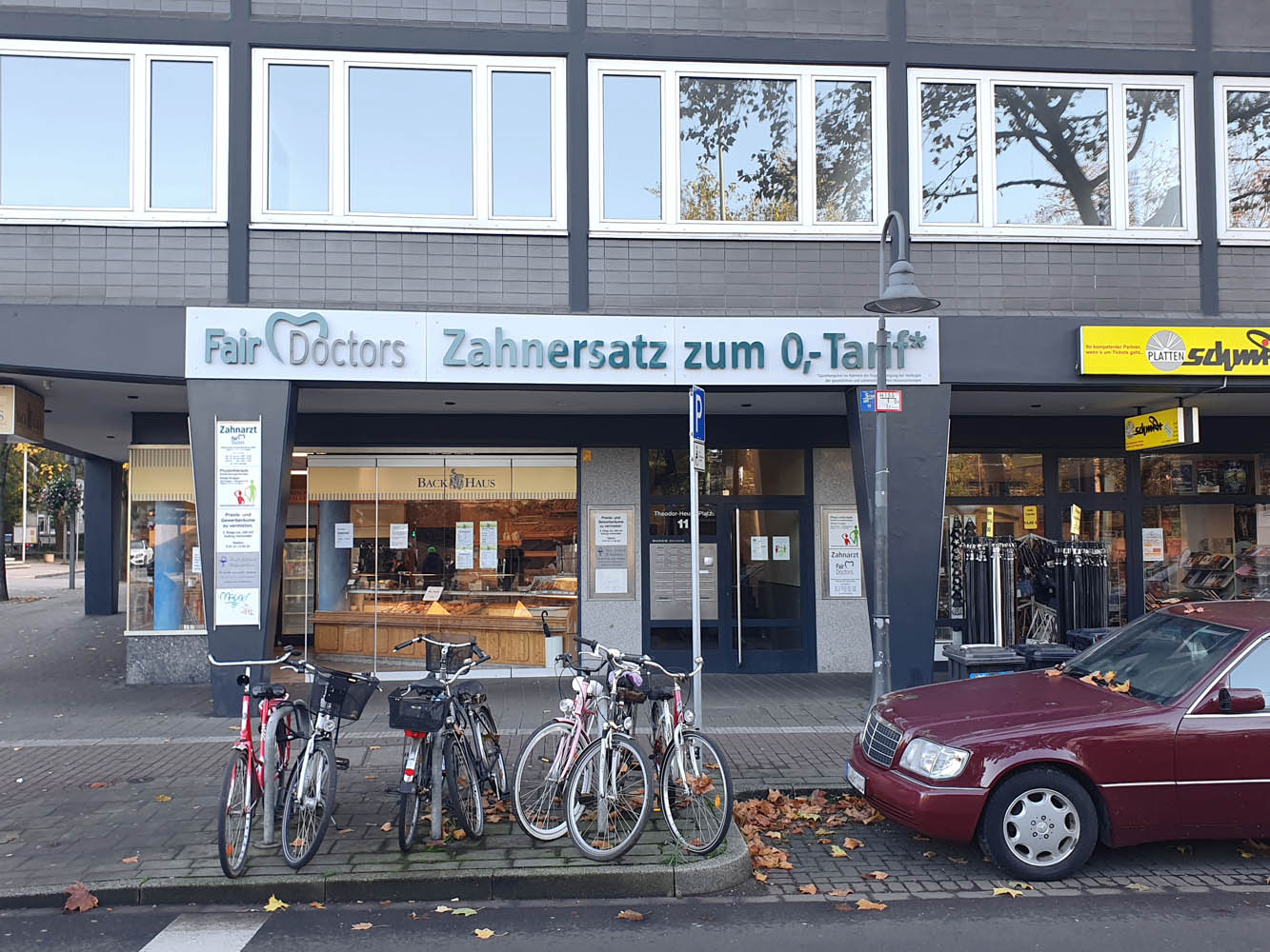 Fair Doctors - Zahnarzt in Neuss am Hauptbahnhof, Theodor-Heuss-Platz in Neuss