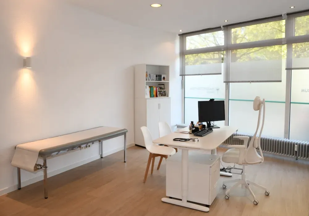 Hausarztzentrum Neuss, Artur-Platz-Weg in Neuss