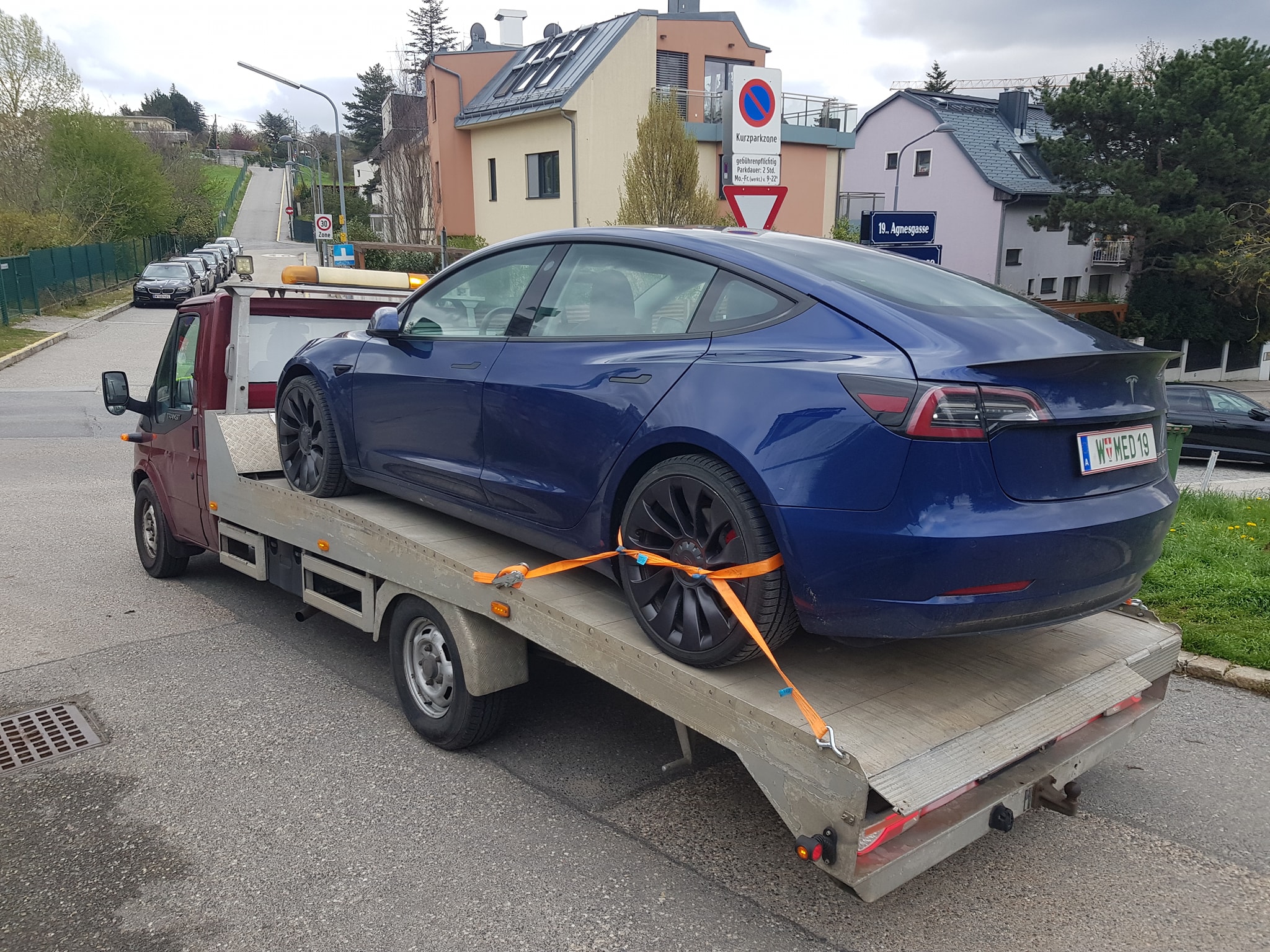 Abschleppdienst Misha, Wurmbrandgasse in Wien