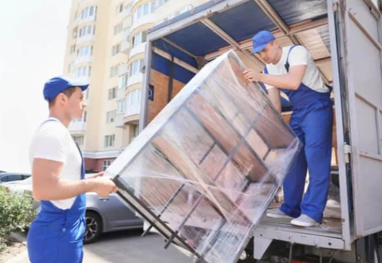 Umzug Rostock 24, Schulenburgstraße in Rostock, Germany