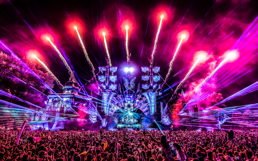 Busreis naar Mysteryland Zondag Slangen Events