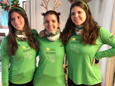 Mónica y Carmen y Ana Sánchez Caravantes