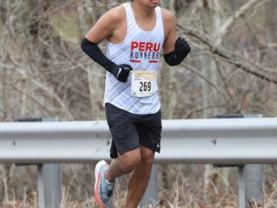 Mauricio León Correa