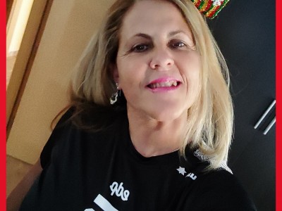 Ana  piqueras