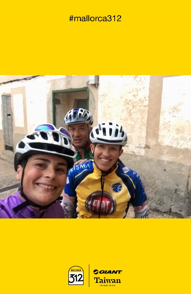 Montserrat Cruz Servera