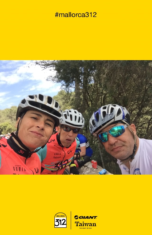 Montserrat Cruz Servera