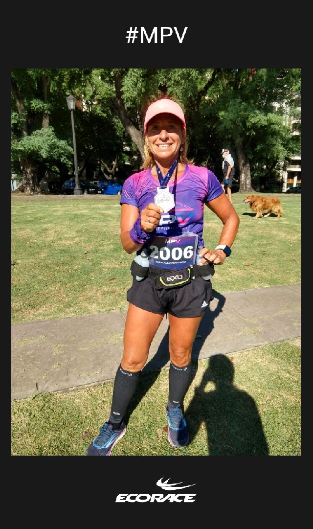 María  Alejandra  mena