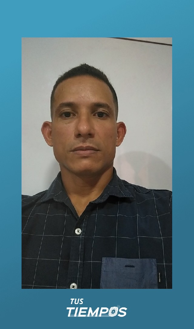 Carlos Daniel  Bermúdez Oyola