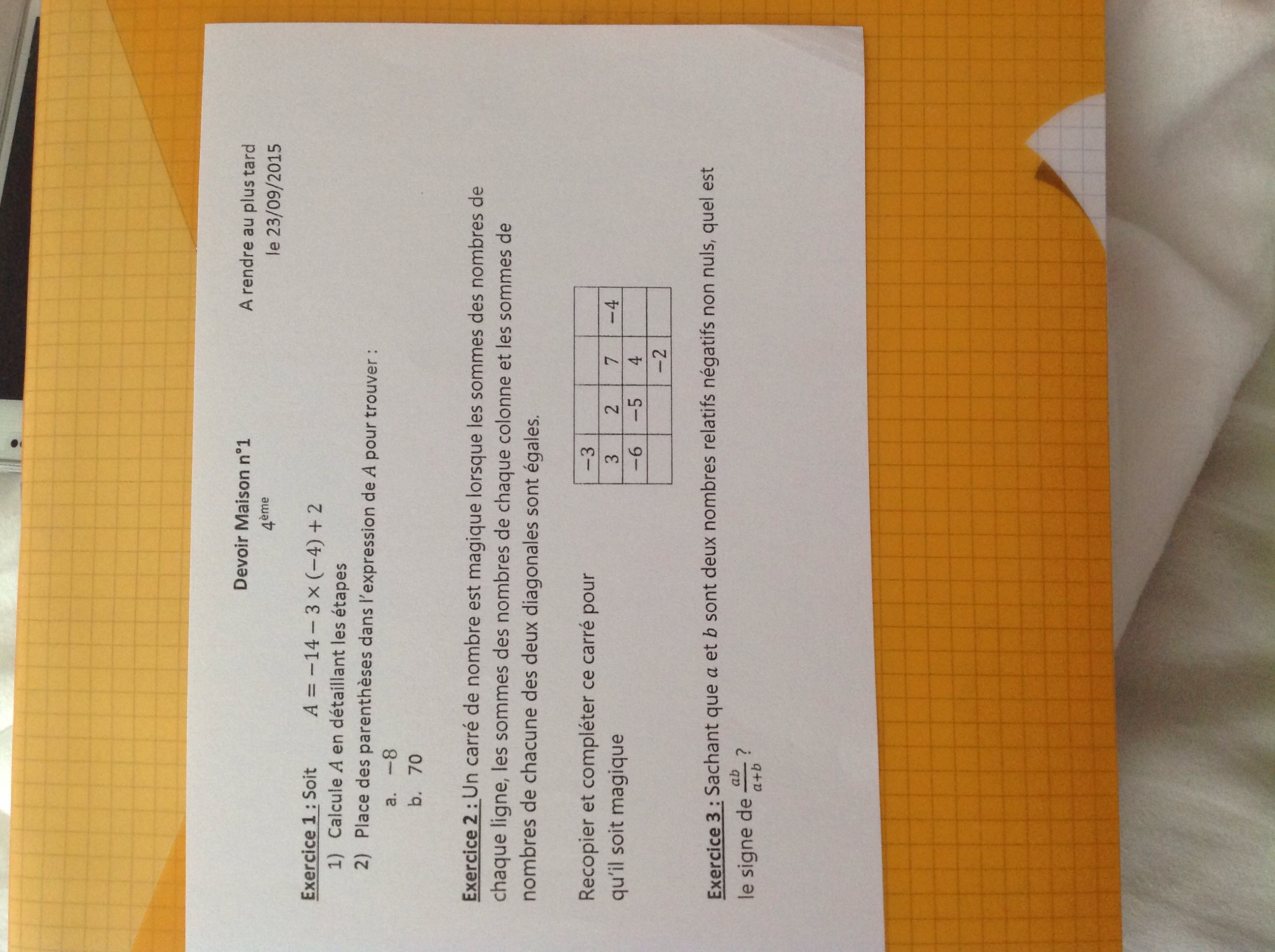Devoir Maison De Math 4eme Carré Magique Devoir maison n°1 | digiSchool devoirs