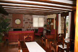Vista del Salón de la Casa Rural La Cava