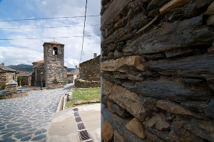 Arquitectura Negra: Valverde de los Arroyos