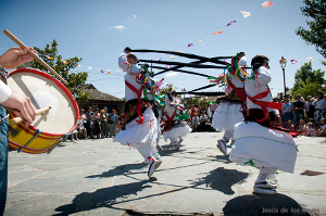 Danzantes de Majaelrayo