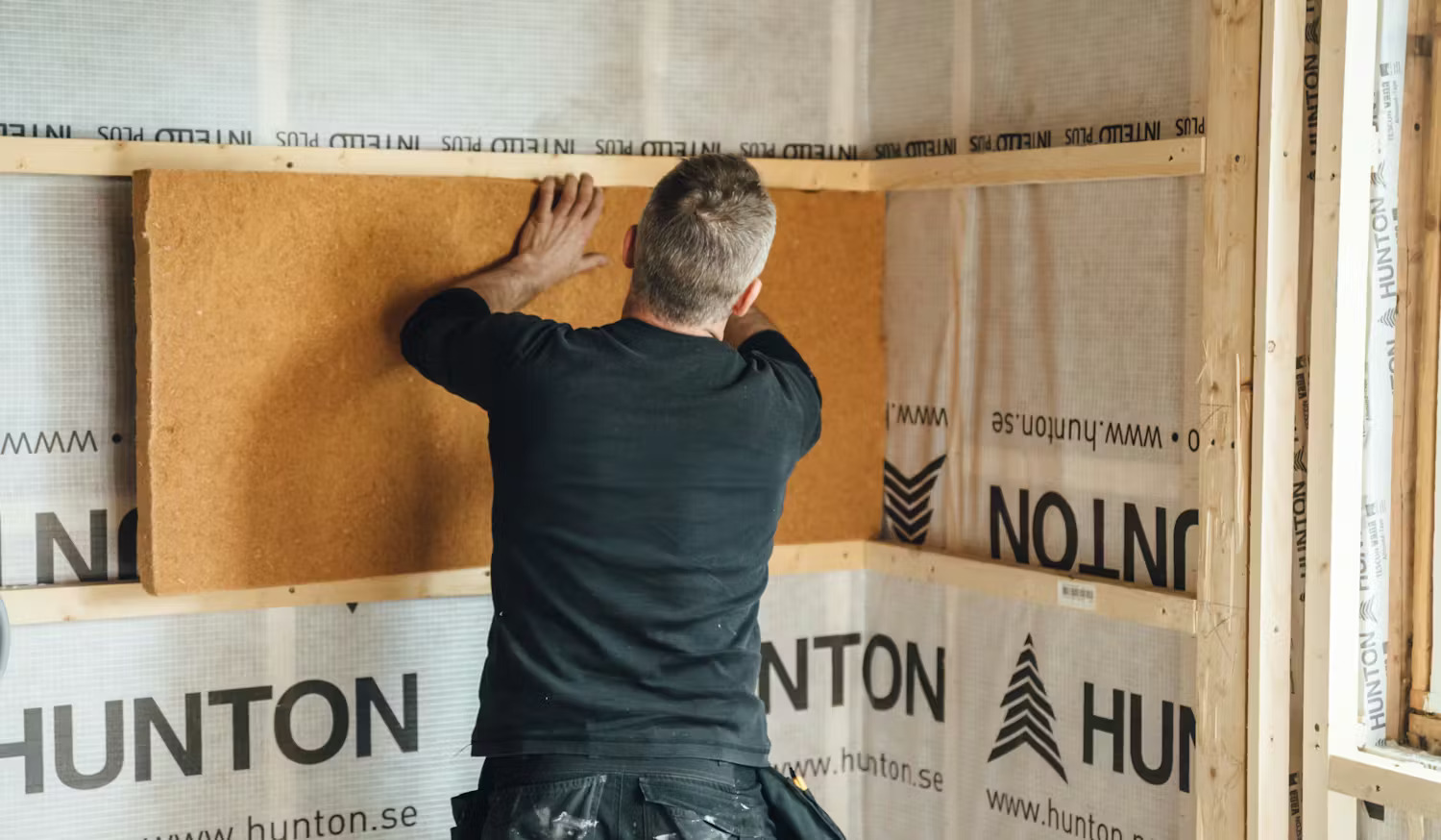 hunton-oslo-6-scaled-e1666961870532.jpg