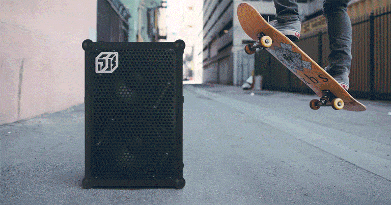 Soundboks 2 block background