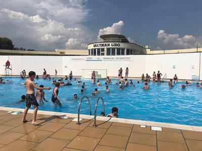 lively-lido-30-th-may.jpg