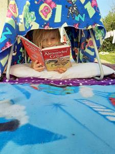 den-reading.jpg