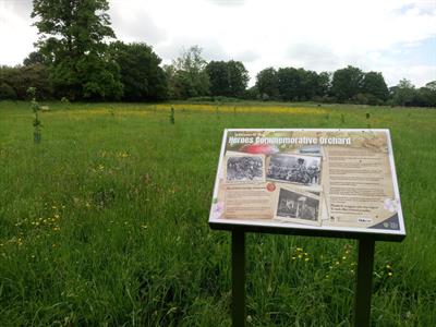 welcome-sign-1-bottom-of-orchard.jpg